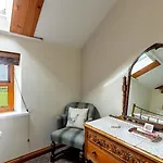 High Trees Byre - Two Bed With Log Burner & Incredible Views Workington