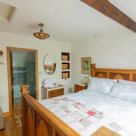 High Trees Byre - Two Bed With Log Burner & Incredible Views Workington