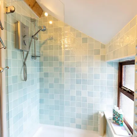 High Trees Byre - Two Bed With Log Burner & Incredible Views Holiday home Workington