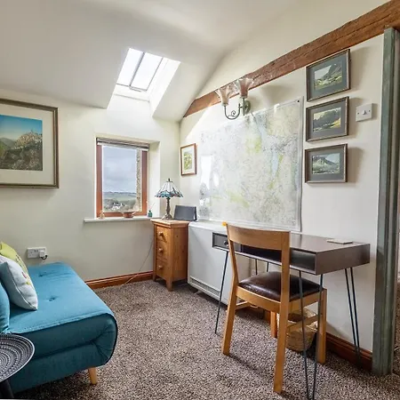 Vakantiehuis High Trees Byre - Two Bed With Log Burner & Incredible Views *