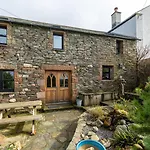 Feriehus High Trees Byre - Two Bed With Log Burner & Incredible Views *